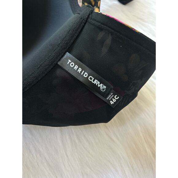 NWT Torrid Curve T-Shirt Lightly Lined Front Close Floral Skull Bra Size 46C - Picture 8 of 11